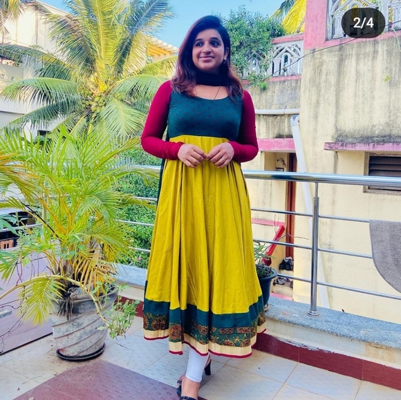 Indian anarkali salwar kameez 2 pcs - Picture 2 of 4